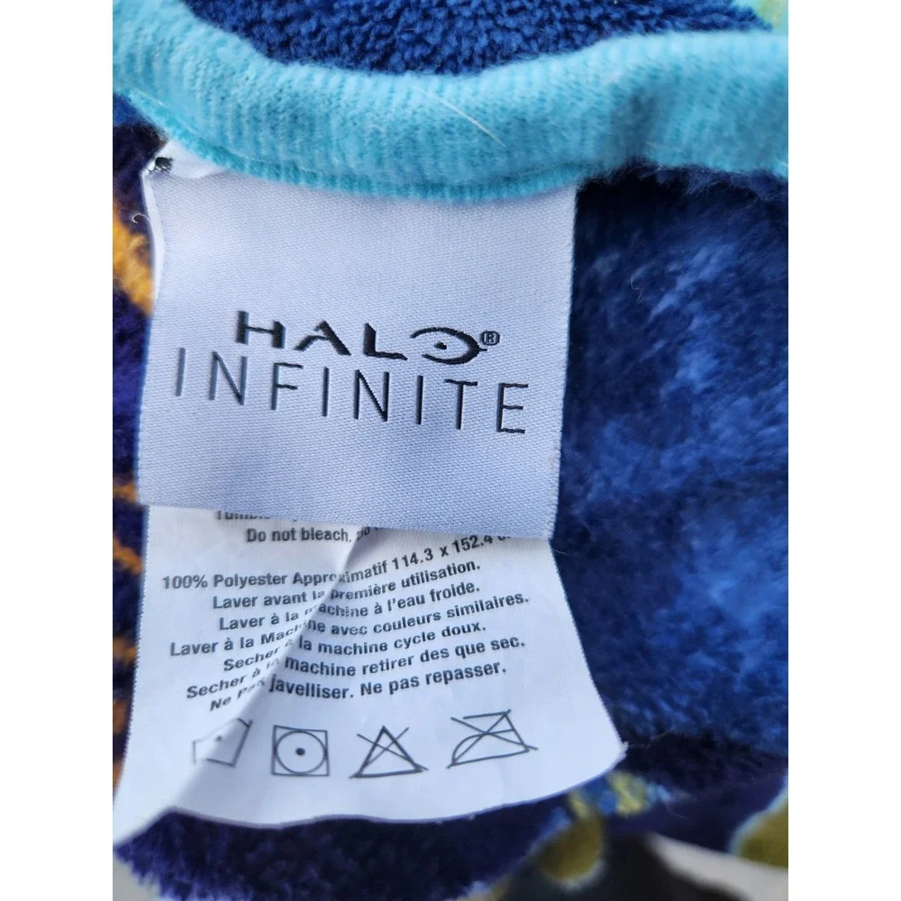 Halo UNSC Master Chief‎ Micro Plush Fleece Throw Blanket Wall Hanging Video Game